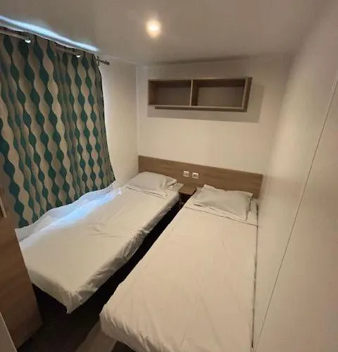 Aldeamento Turístico Mobil-home Confort 1 *